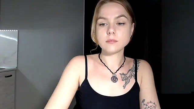 Snapshot of Sunbeam_ chatting on 23, 4, 2026 Sunbeam online show from 23, 4, 2026