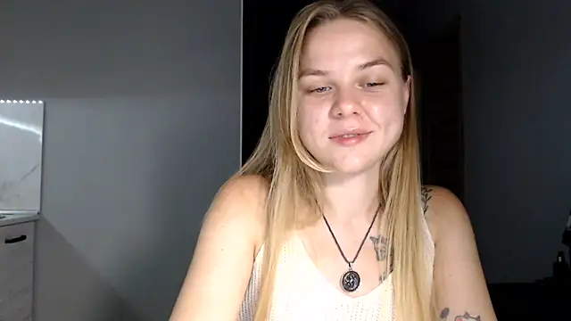 Snapshot of Sunbeam_ chatting on 9, 7, 2026 Sunbeam online show from 9, 7, 2026