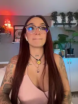 DaniDusan  online show from 23, 11, 2025