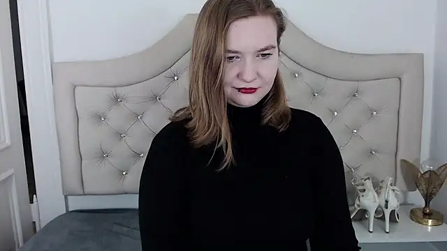 LaraDream online show from 8, 1, 2025