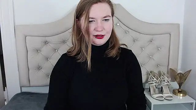 LaraDream online show from 9, 2, 2025