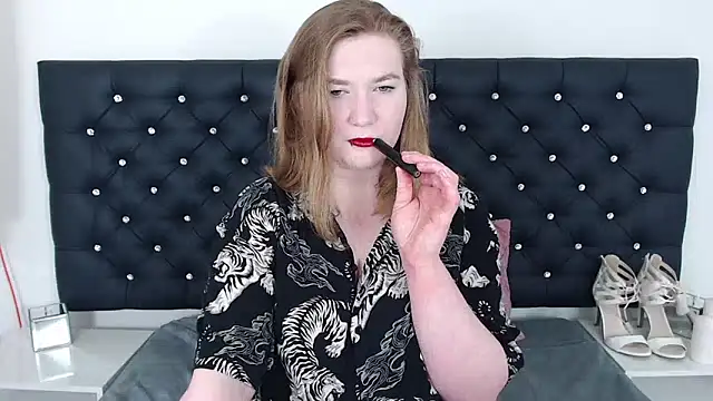 LaraDream online show from 27, 2, 2025