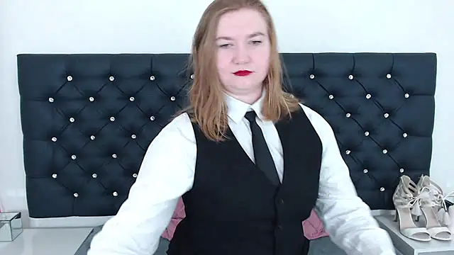 LaraDream online show from 7, 3, 2025