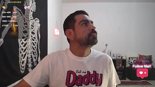 soyelcarlitos  online show from 3, 4, 2026