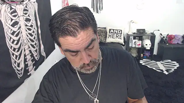 soyelcarlitos  online show from 1, 6, 2026