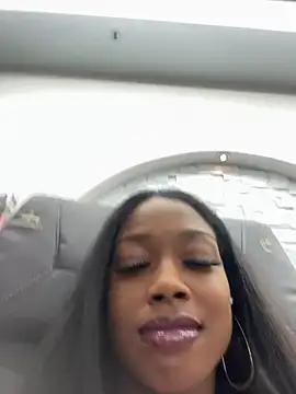 mismialove online show from 3, 6, 2026