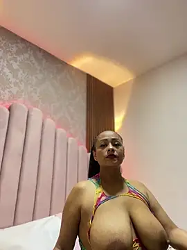 Snapshot of sofia_xxx02 chatting on 3, 6, 2026 sofia xxx02 online show from 3, 6, 2026